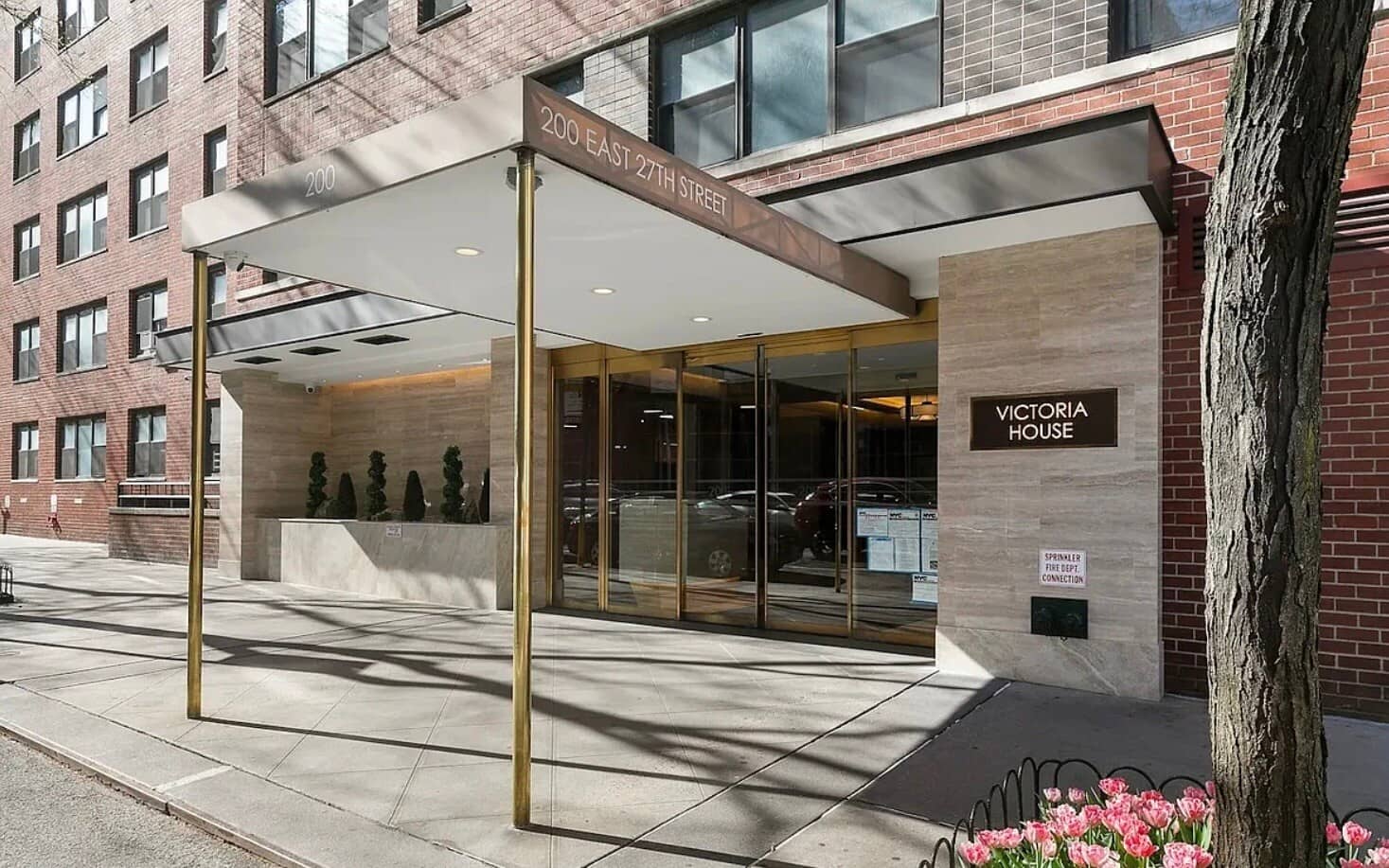 200 East 27 Street