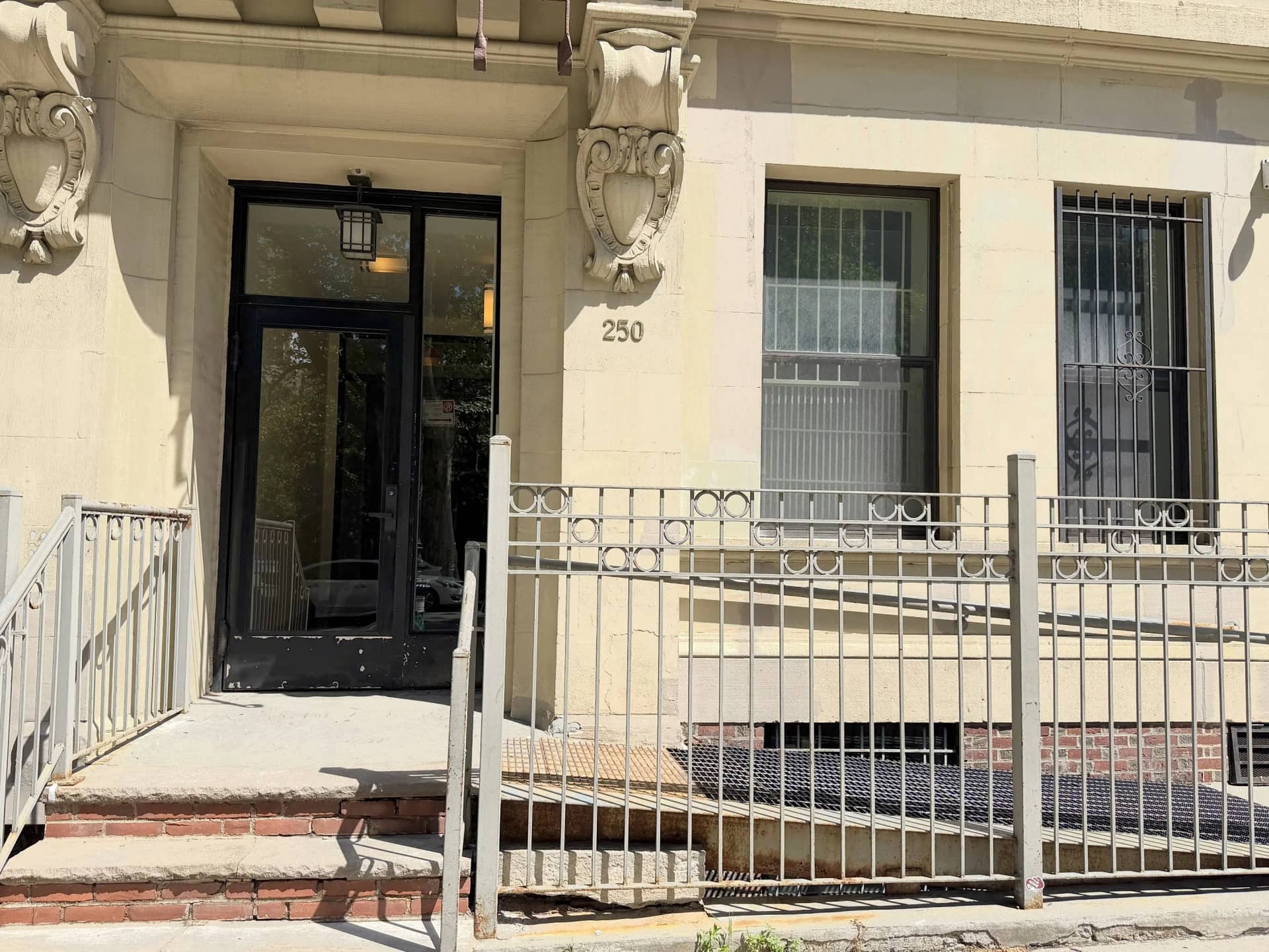 250 Manhattan Avenue