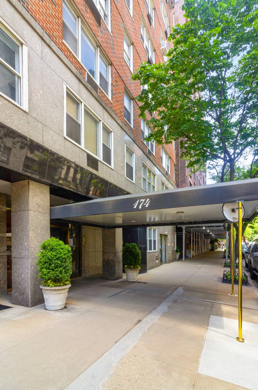 178 East 74 Street