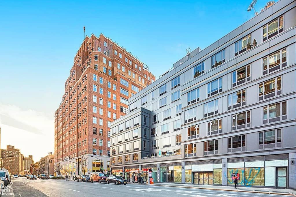 270 W 17 St