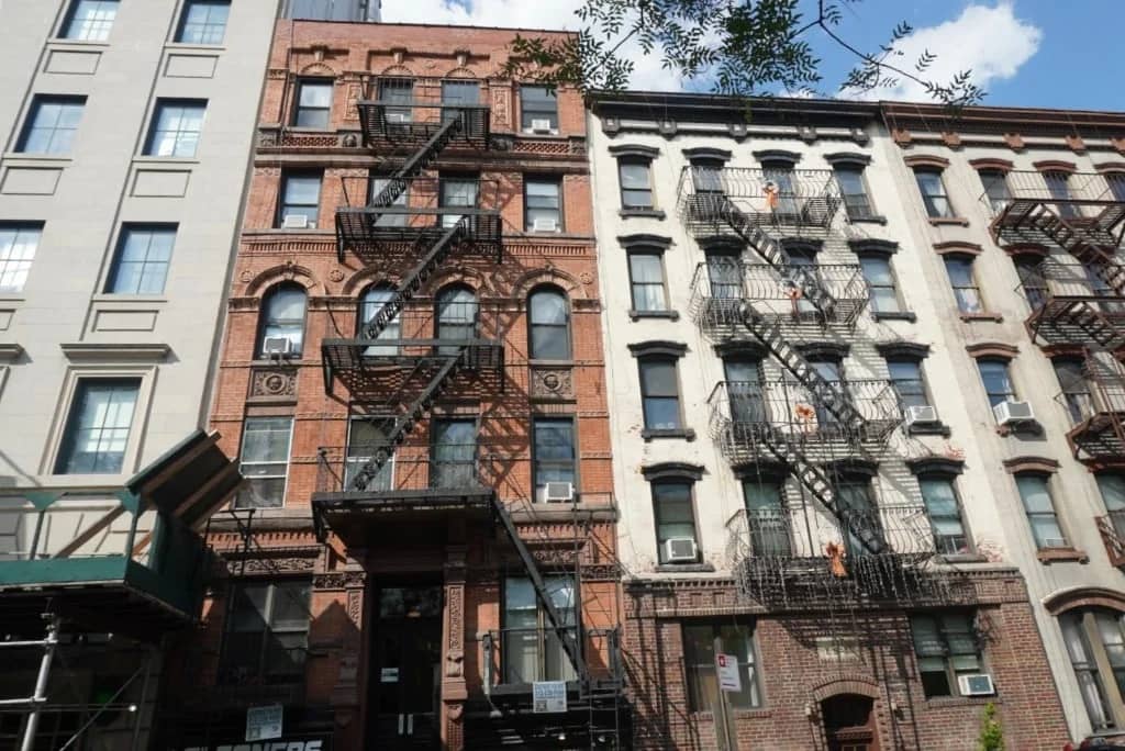 325 East 5 Street