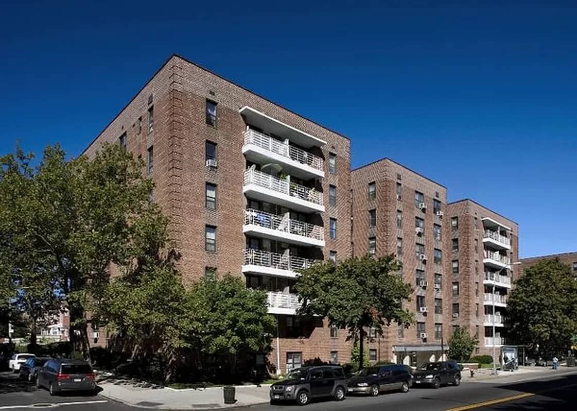 97-45 Queens Boulevard