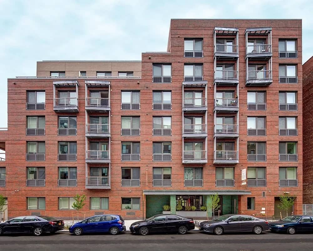 22 Caton Pl