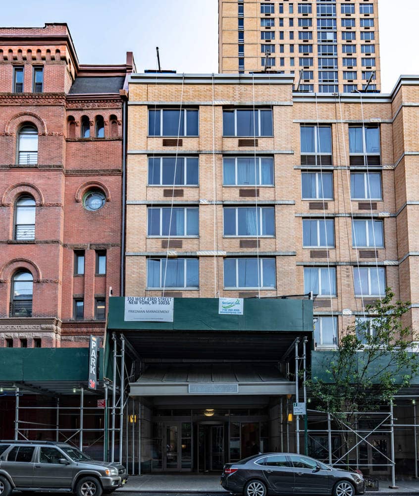350 West 43 Street