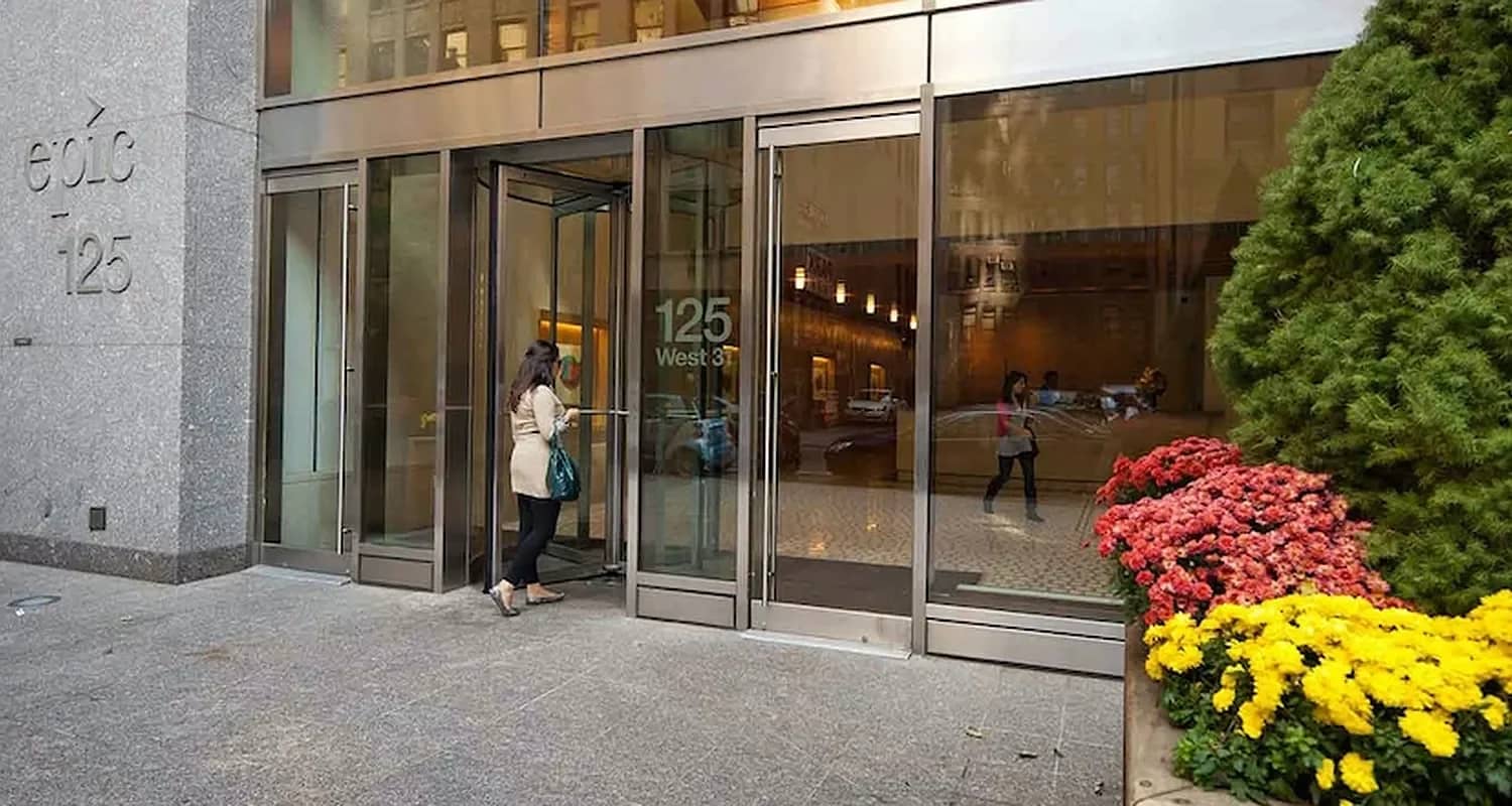 125 W 31 St