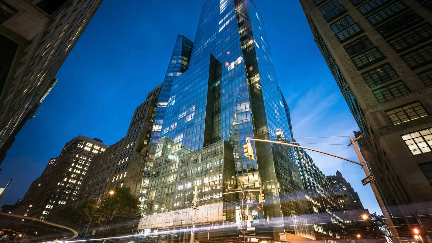 50 E 28 St