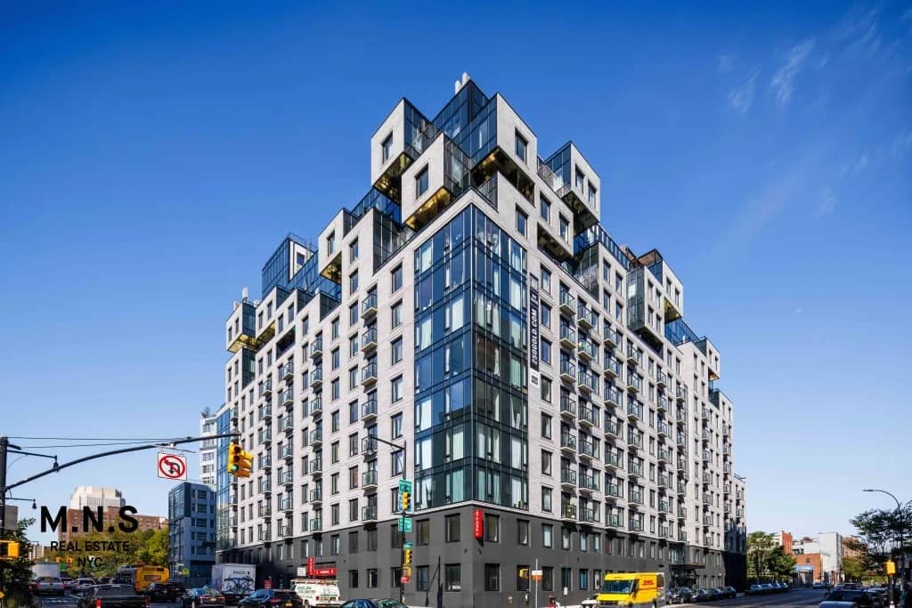 260 Gold Street