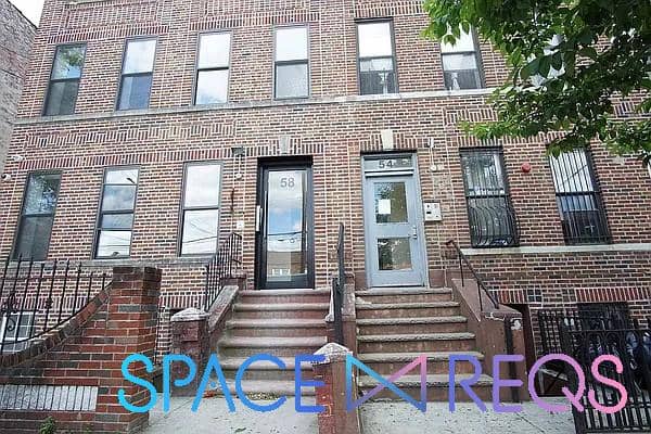 58 East 52 Street