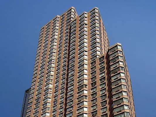309 Gold Street