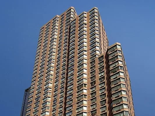309 Gold Street
