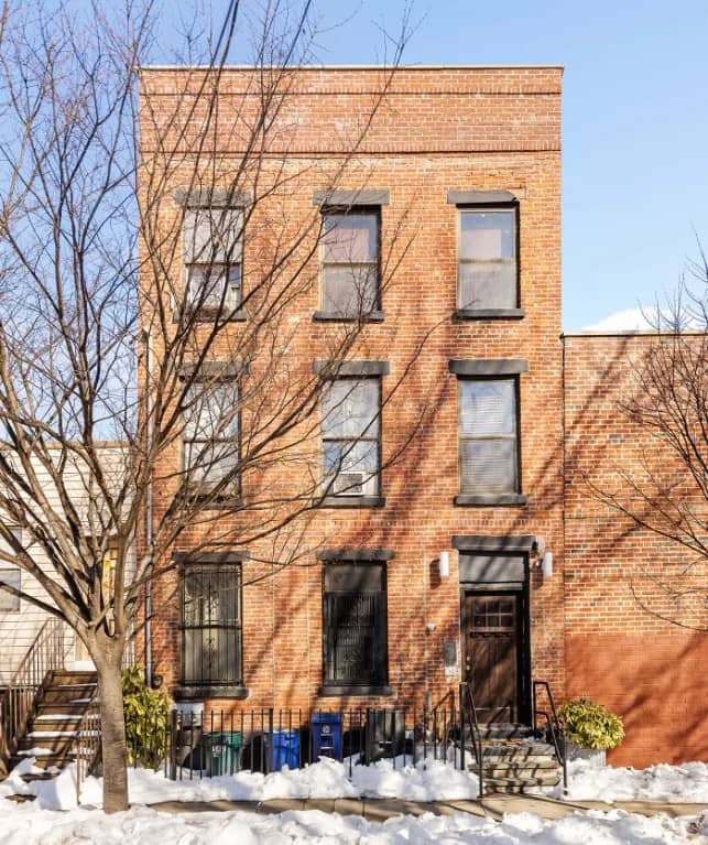 68 Dikeman Street
