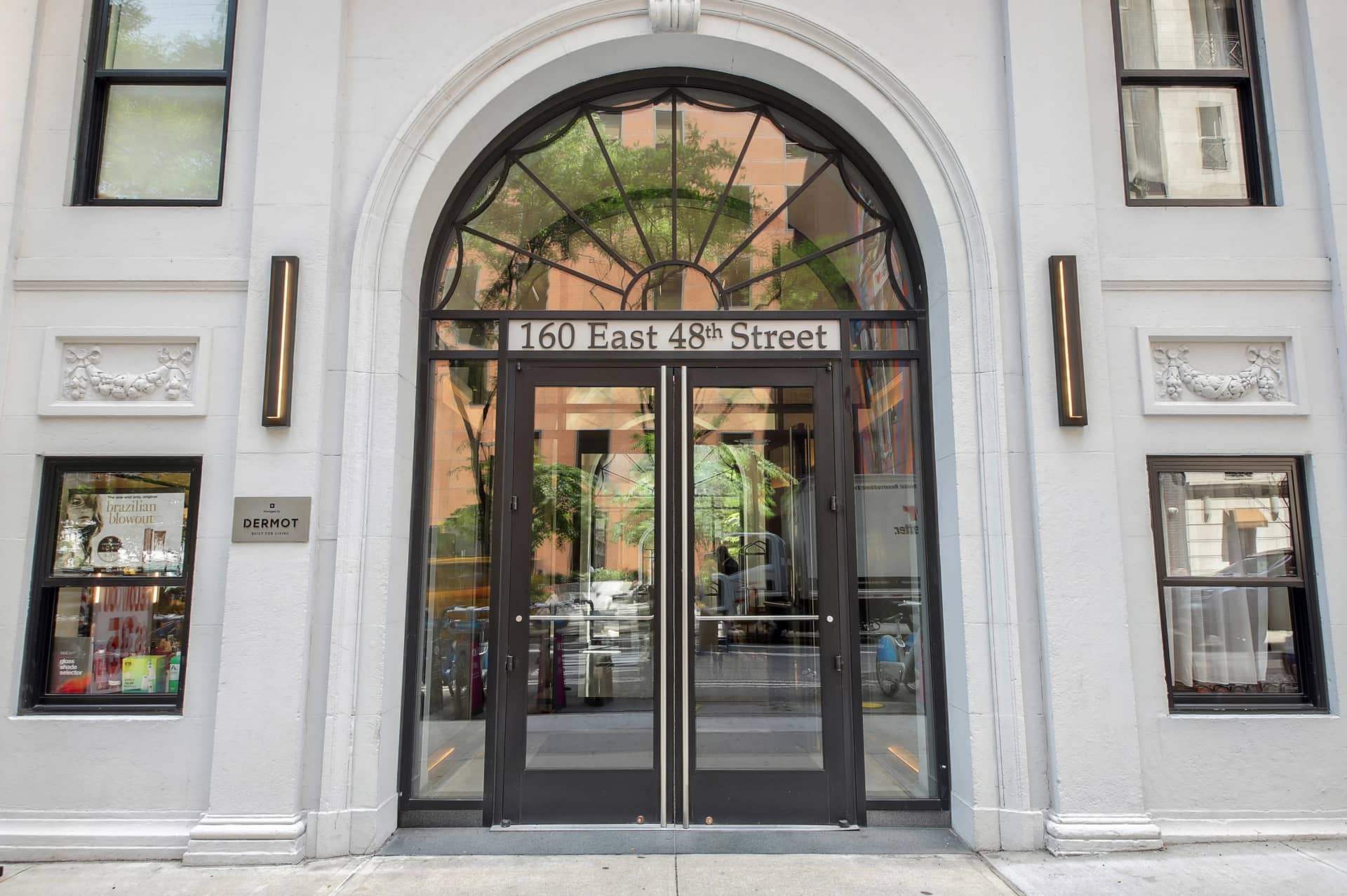 160 East 48 Street