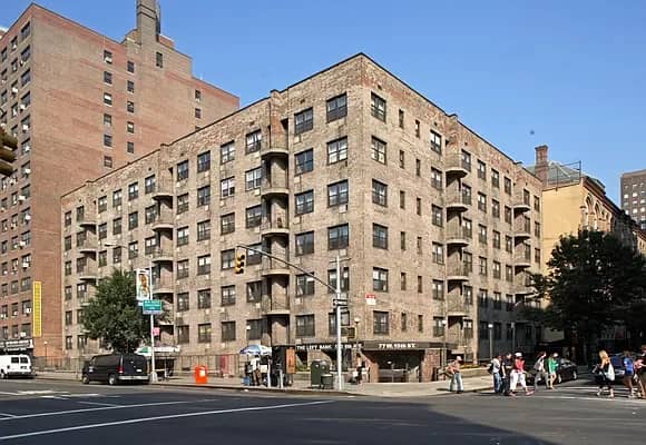 77 West 15 Street
