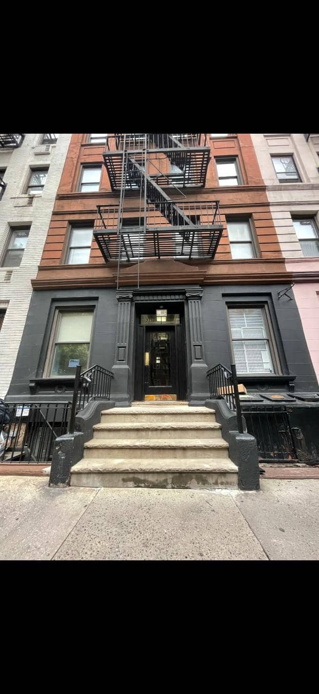 325 East 83 Street