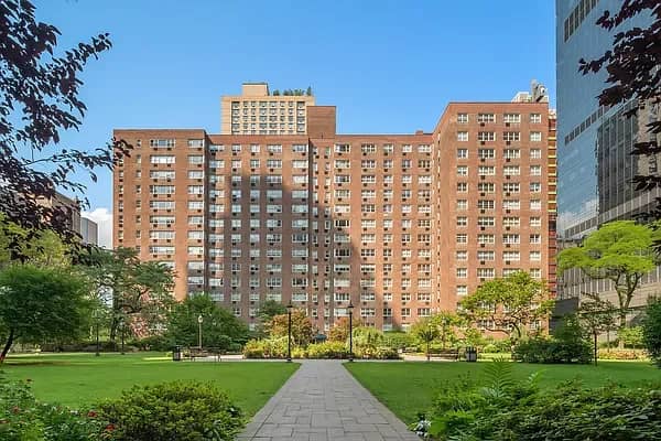 86 West 60 Street