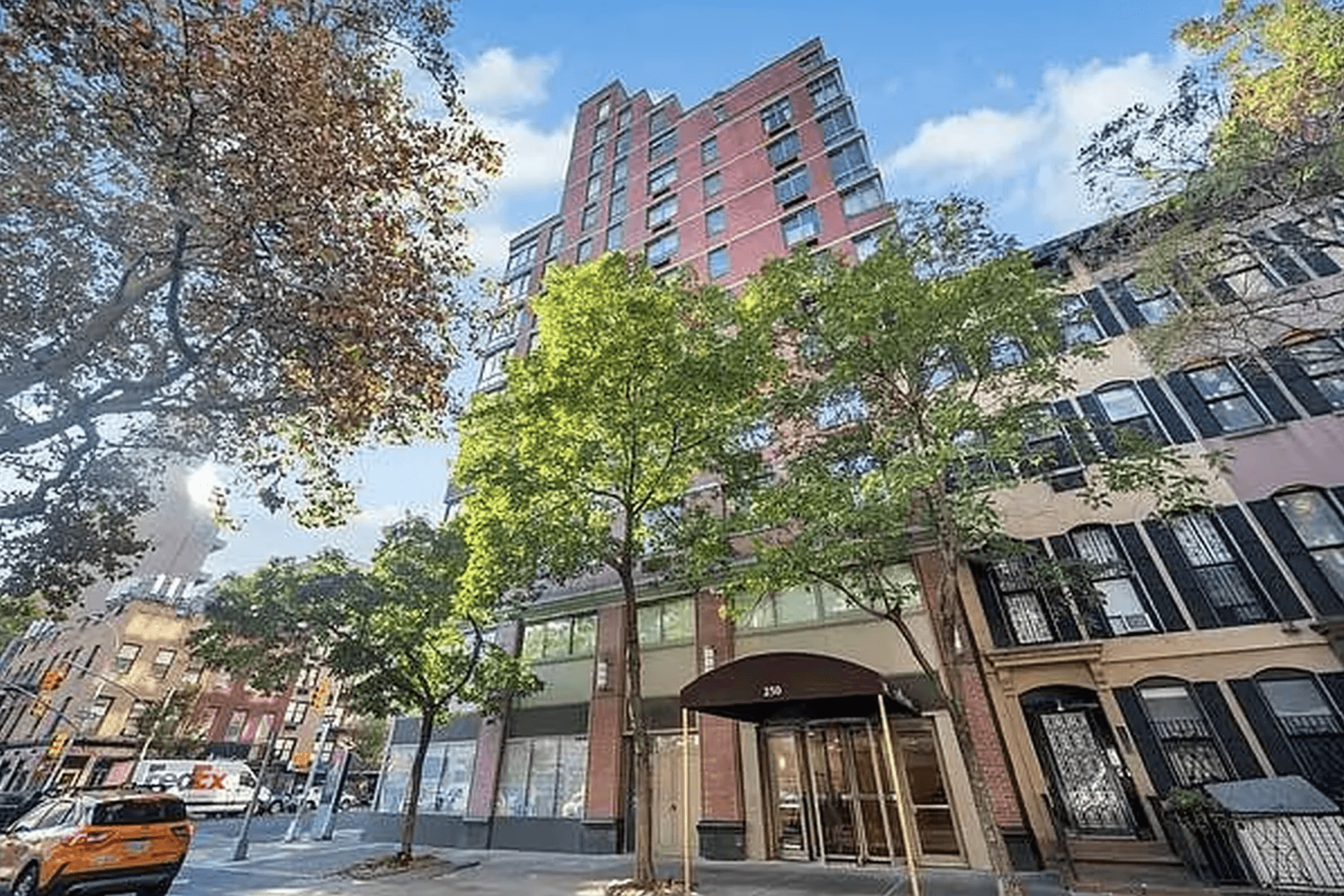 250 East 30 Street