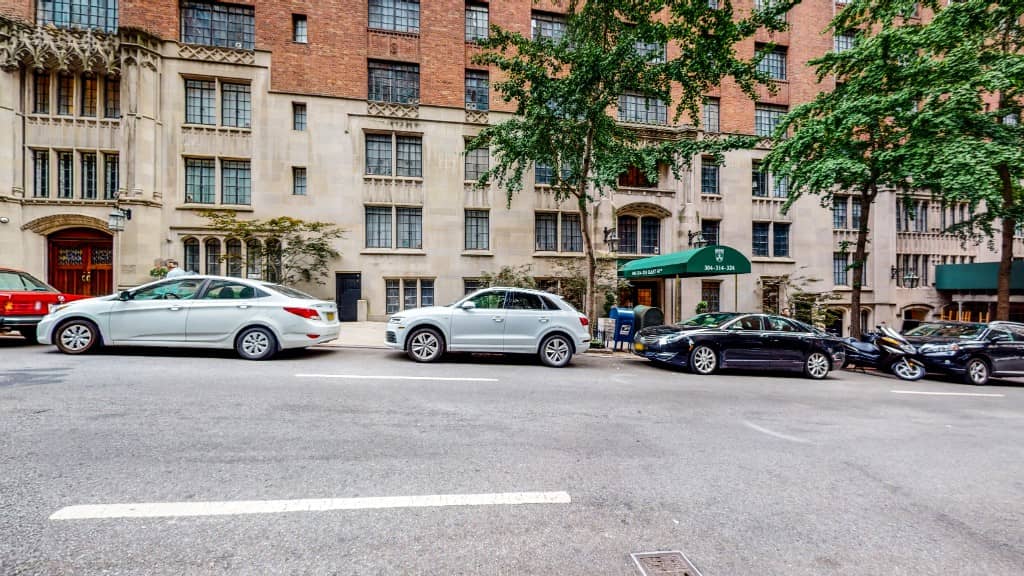 304 East 41 Street