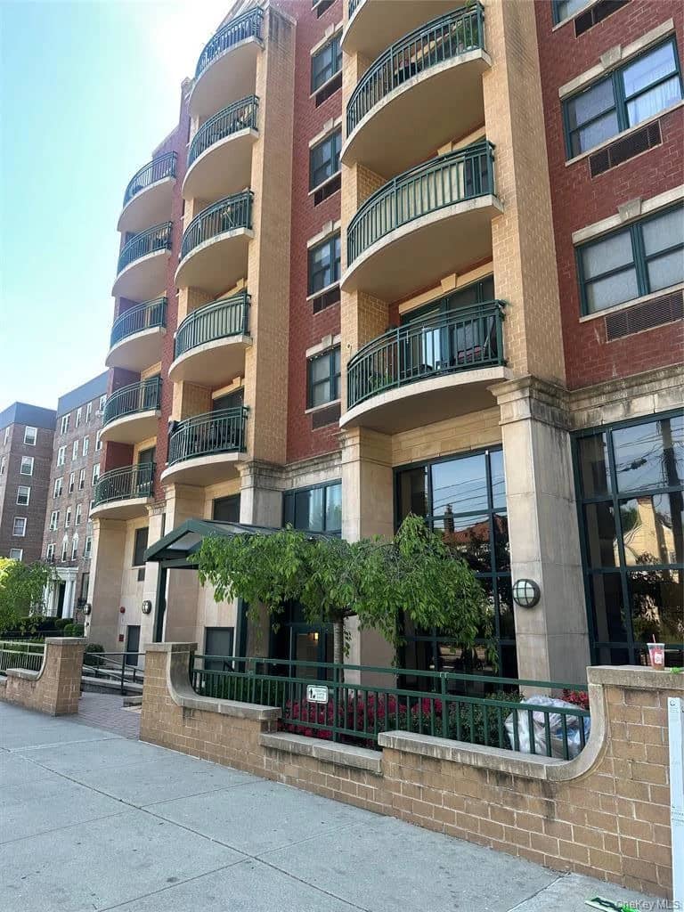 143-35 84 Drive