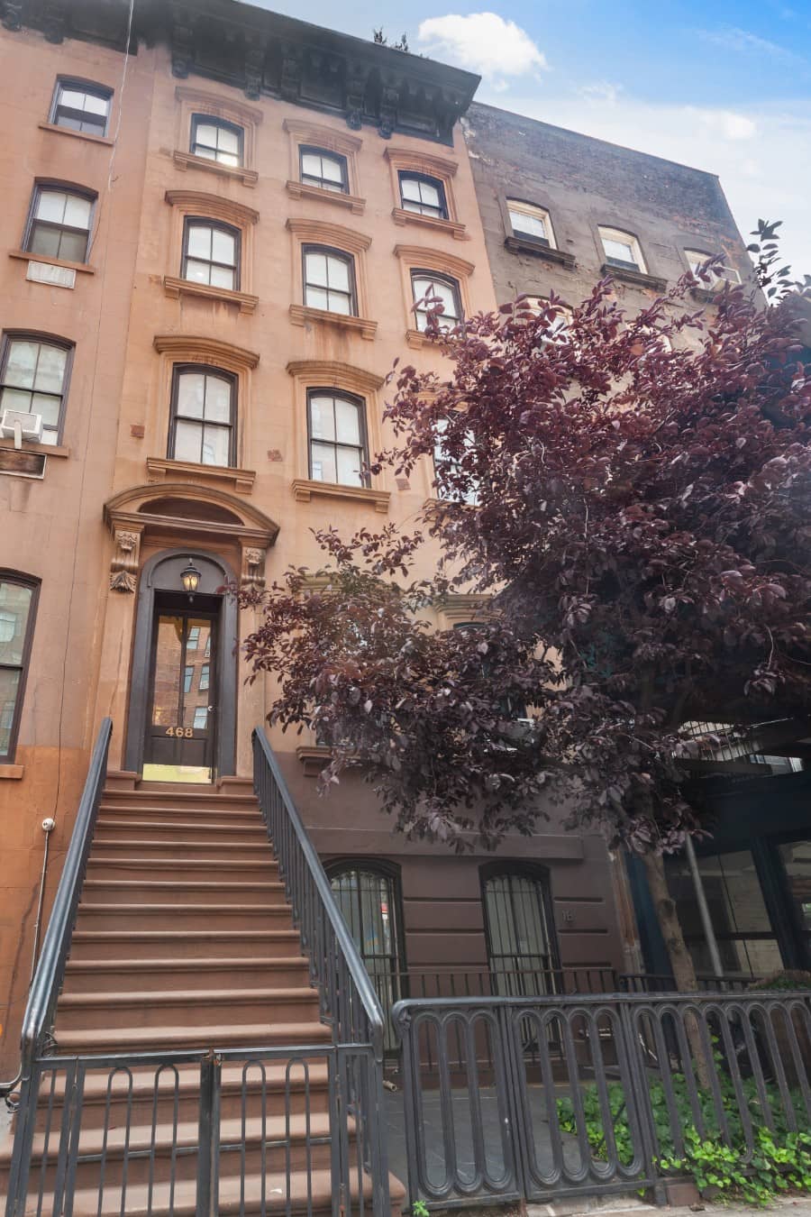 468 West 23 Street