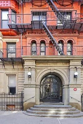 62 Montague Street