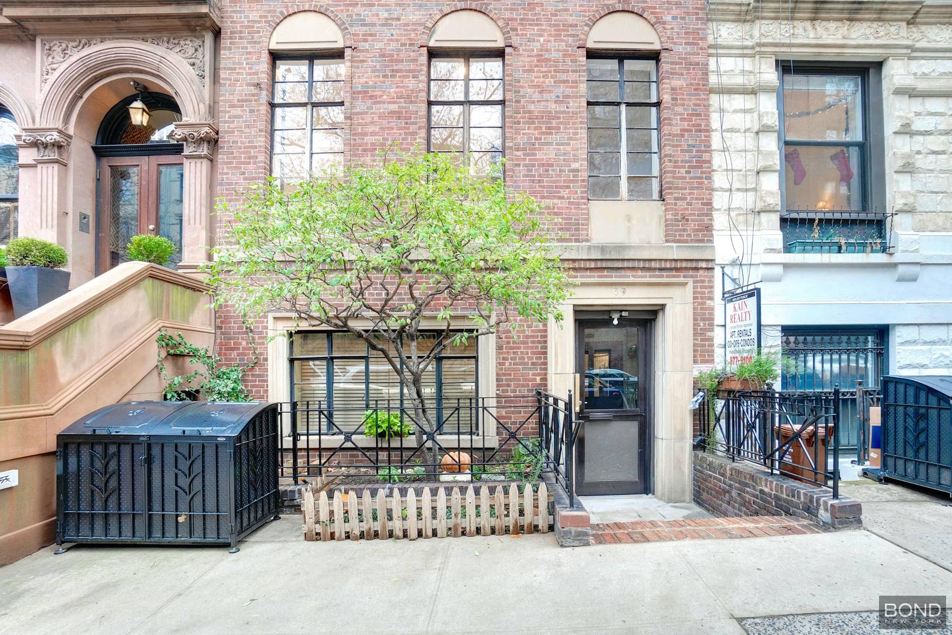 39 West 84 Street