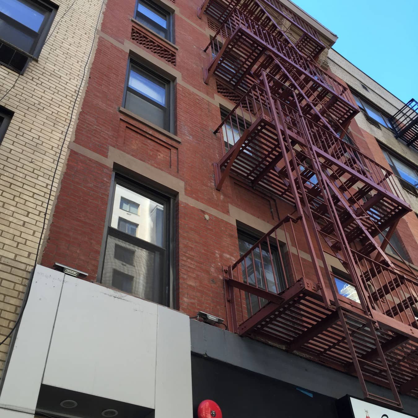 334 East 73 Street
