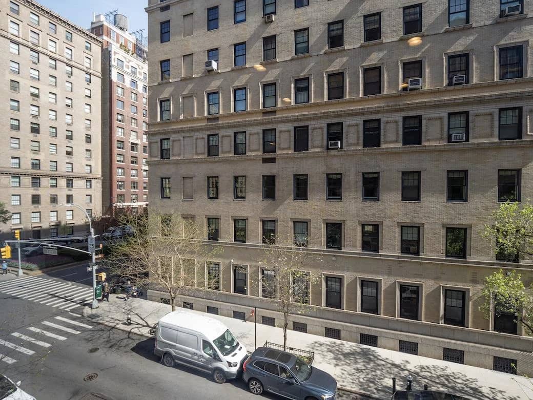 957 Park Avenue
