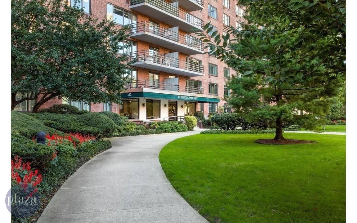 392 Central Park West