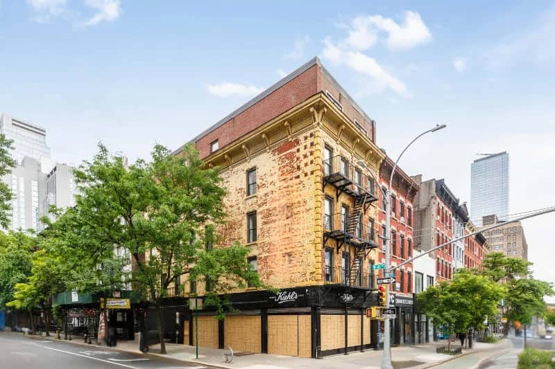 678 9Th Ave #4A