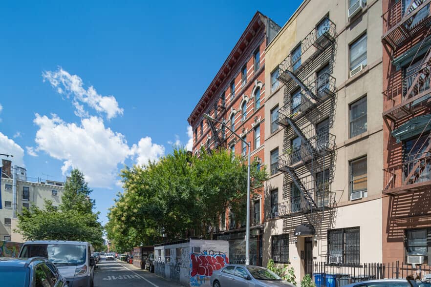 215 East 4 Street