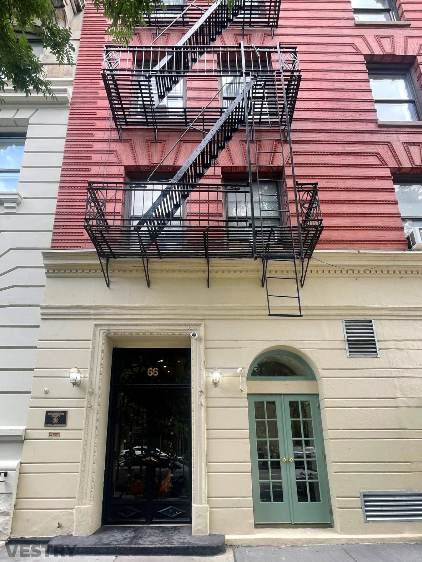 66 West 77 Street