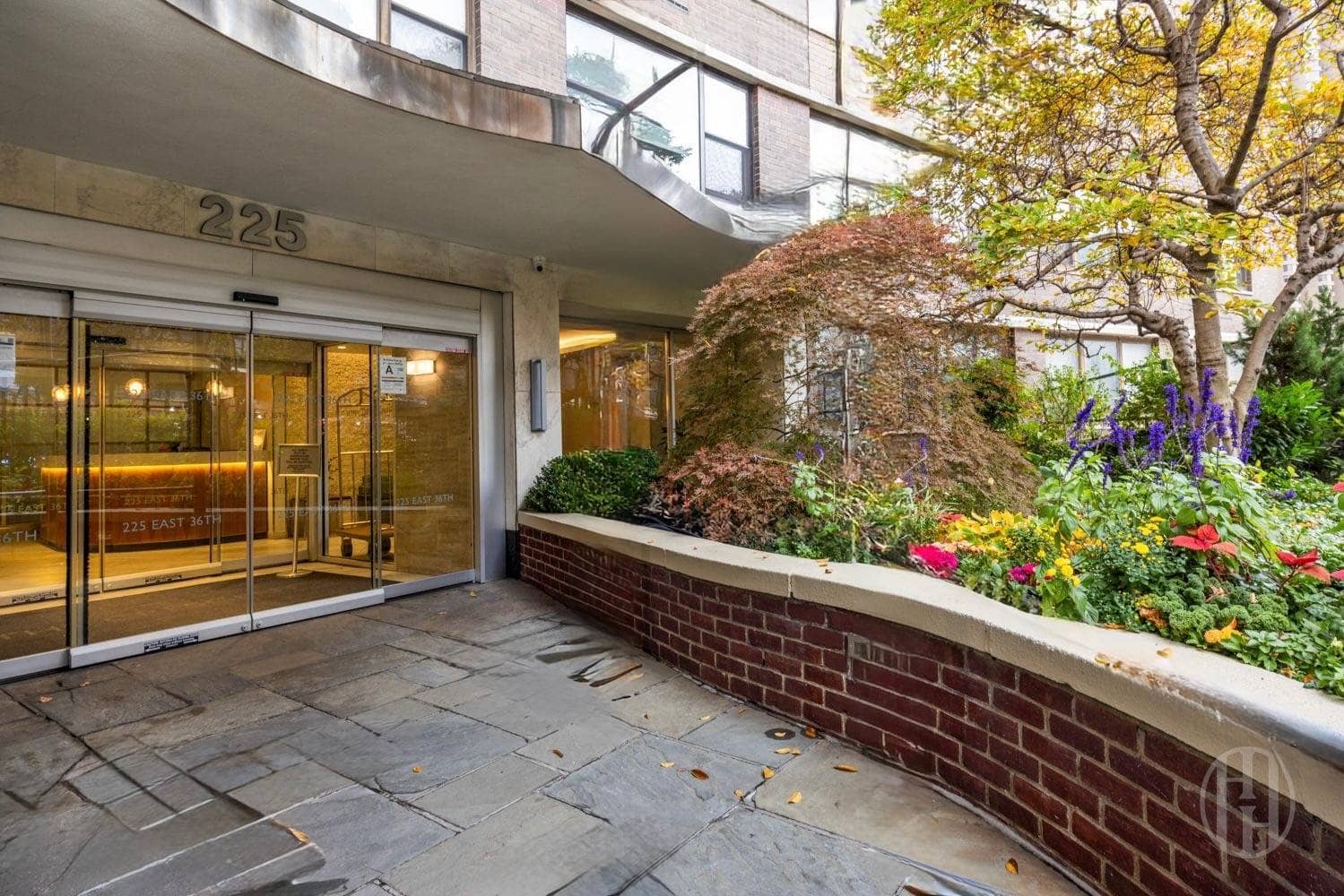 225 East 36 Street