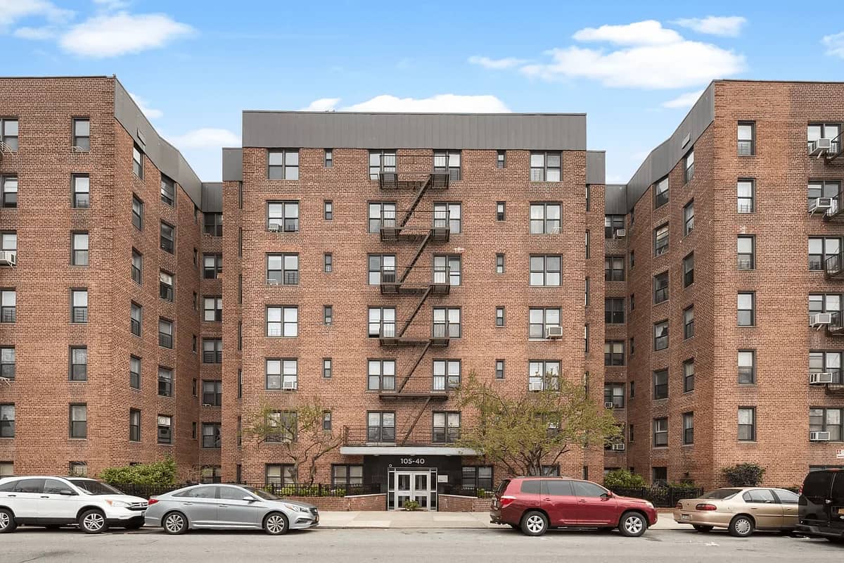 105-40 62 Road