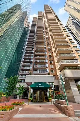 235 East 40 Street