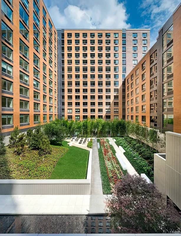 550 West 45 Street