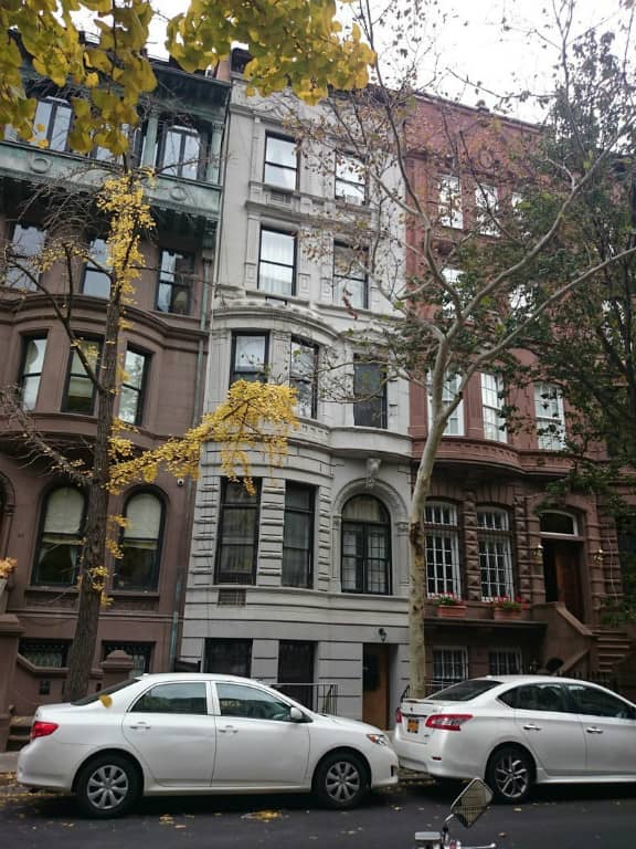 39 West 74 Street