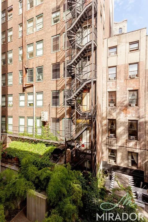 39 West 16 Street