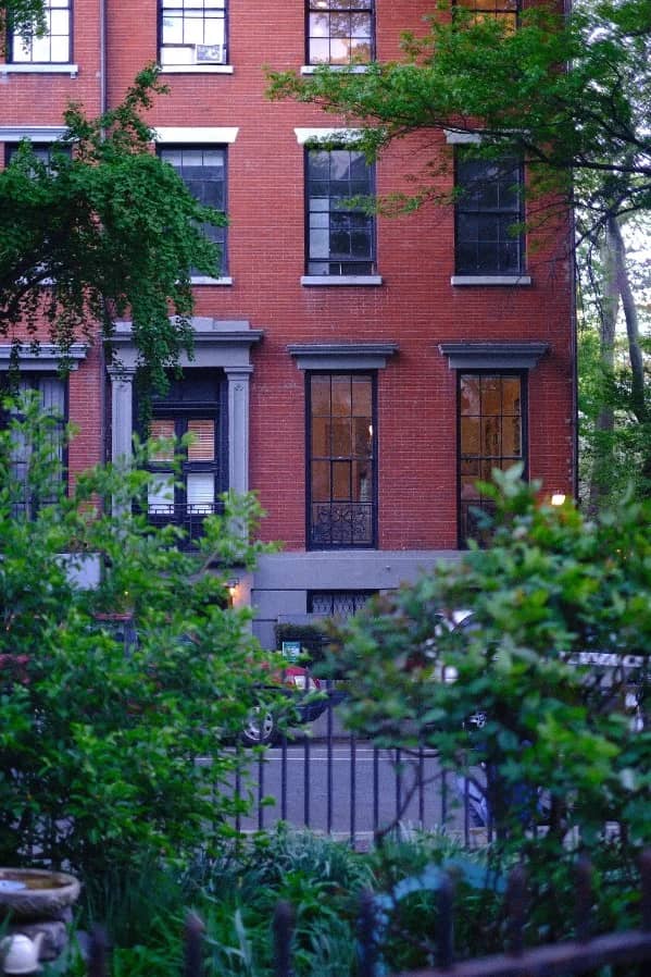 129 East 10 Street