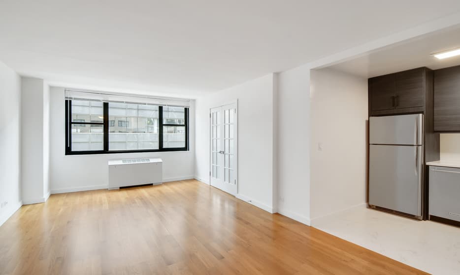 330 W 58 St #17K, Manhattan, NY 10019 1