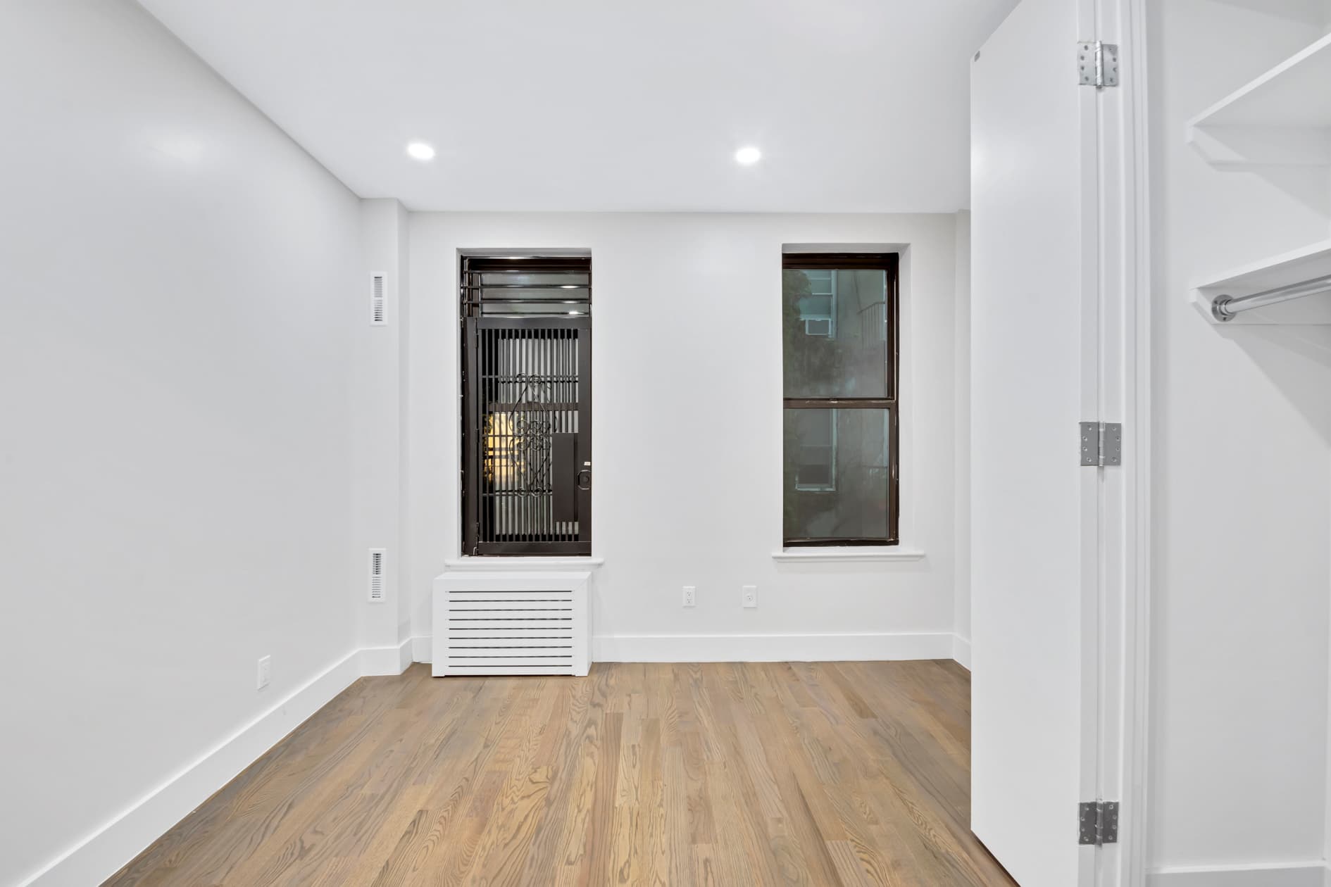 414 West 49 Street #4C, Manhattan, NY 10019