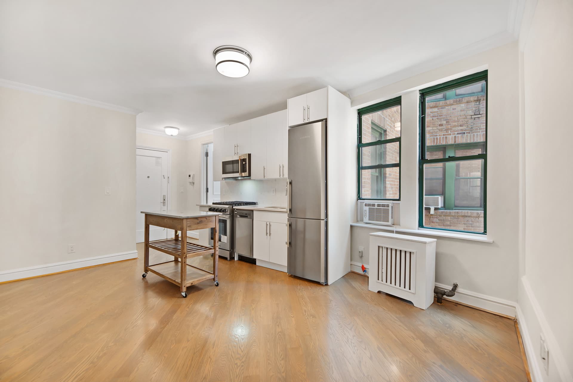 226 E 70 St #5E, Manhattan, NY 10021