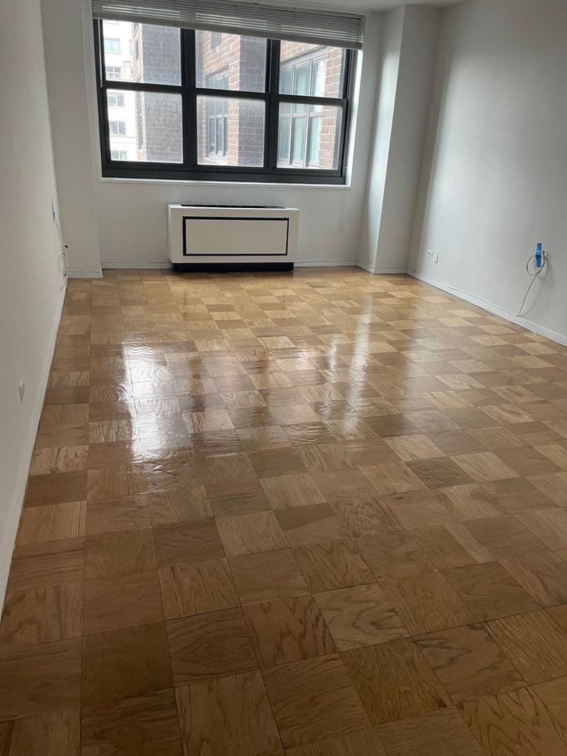 200 E 72 St #16D, Manhattan, NY 10021 1