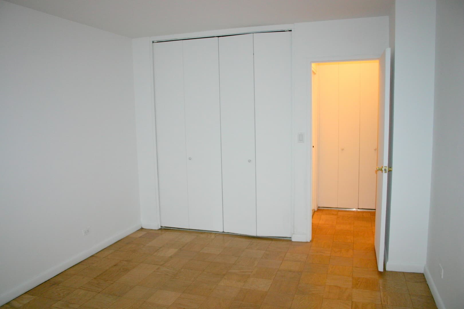 330 East 46 Street #3B, Manhattan, NY 10017