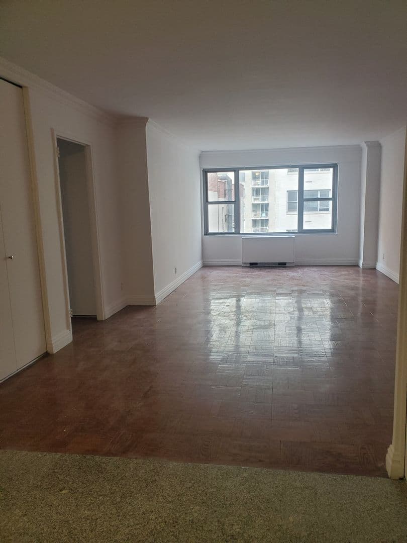 Regency Towers 245 East 63 Street #811, Manhattan, NY 10065 1