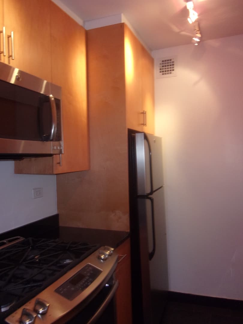 200 East 72 Street #23C, Manhattan, NY 10021