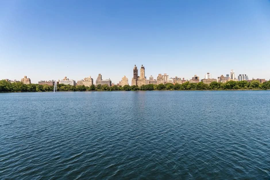Renting in Brooklyn Heights vs. Upper East Side: how they compare — What each is like to live in