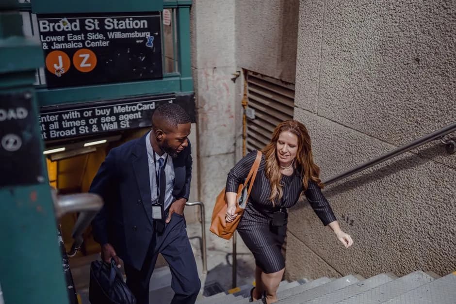Should you rent in Bushwick or Lower East Side? — What each is like to live in