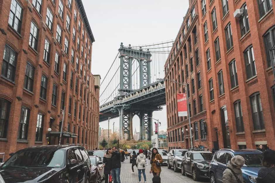 Downtown Brooklyn vs. Financial District: which neighborhood fits your budget and lifestyle?
