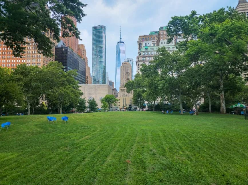Downtown Brooklyn vs. Financial District: which neighborhood fits your budget and lifestyle? — What each is like to live in