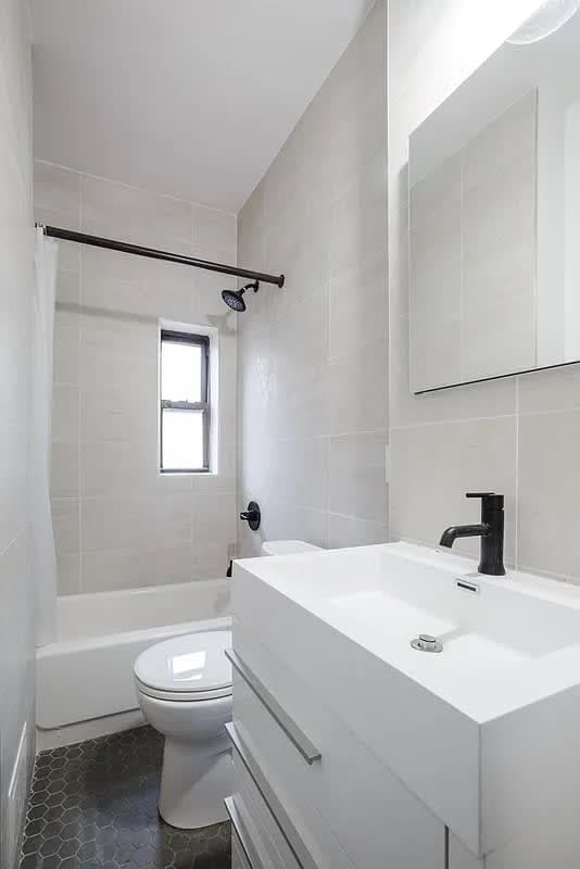 34-04 34 Avenue #E3, Queens, NY 11106